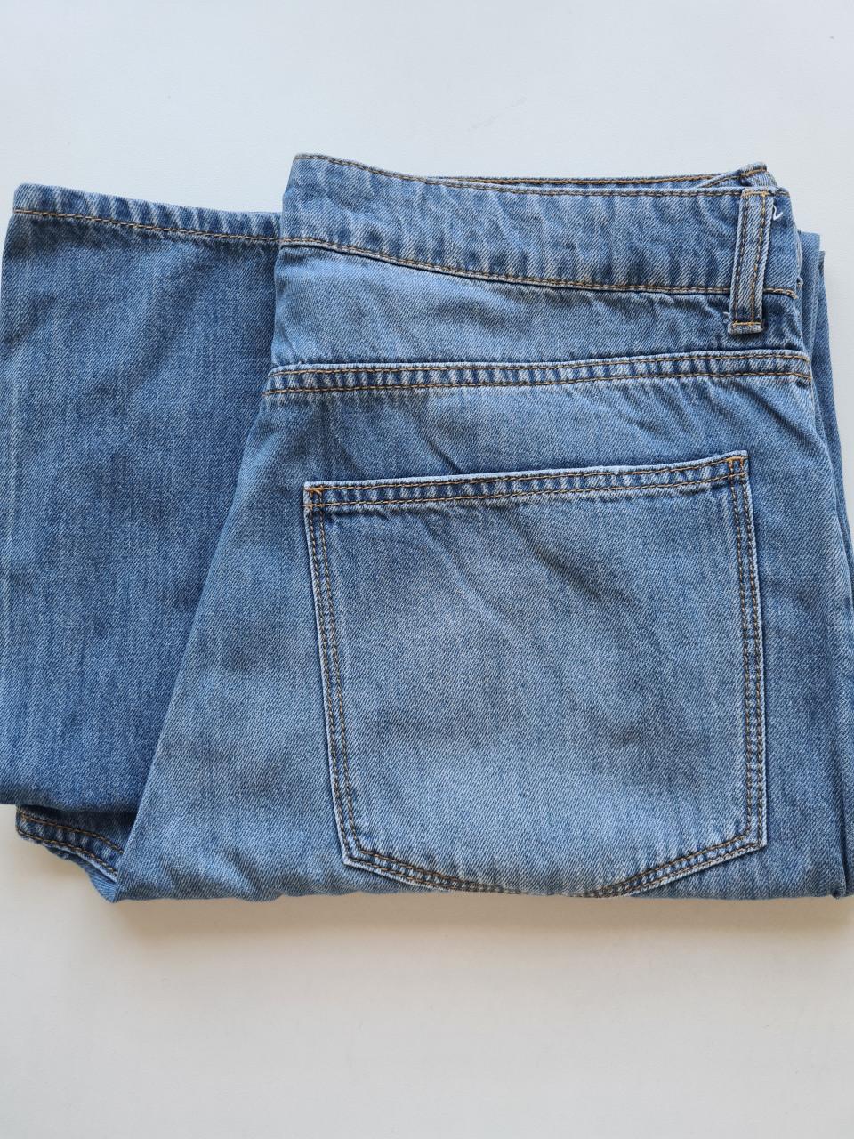 Nieuwe DIVIDED H&M wide leg jeans in een mooie lichtblauwe wassing.