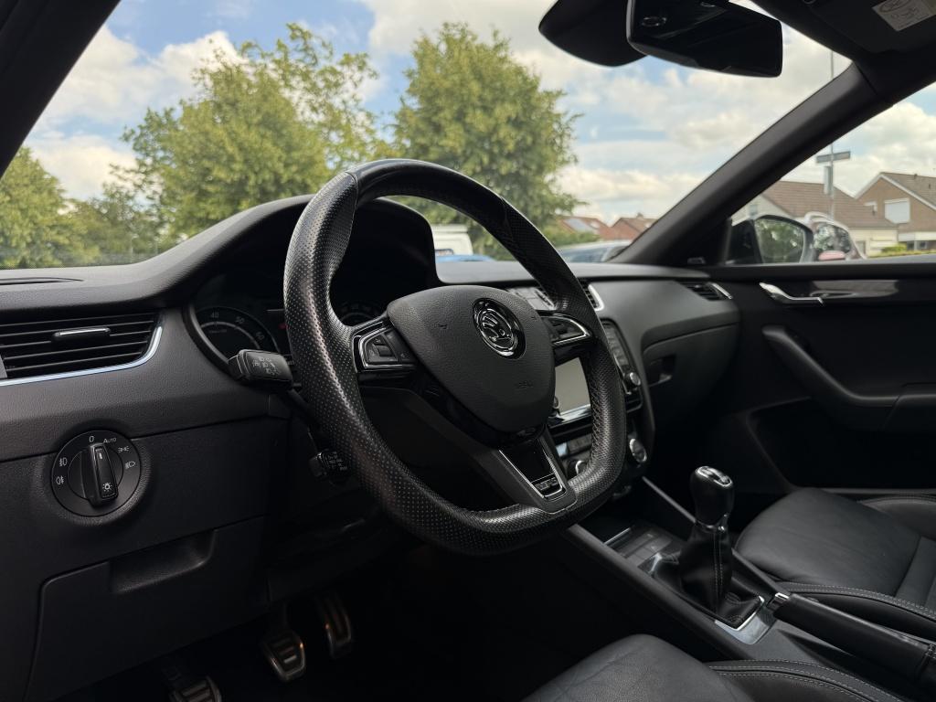Skoda Octavia combi 2.0 tsi rs - dealer onderhouden - full optie -