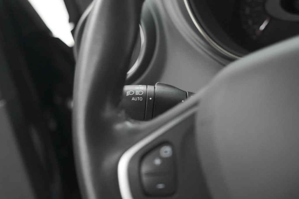 Renault Captur tce 90 intens | lage kilometerstand | parkeersensoren | navi