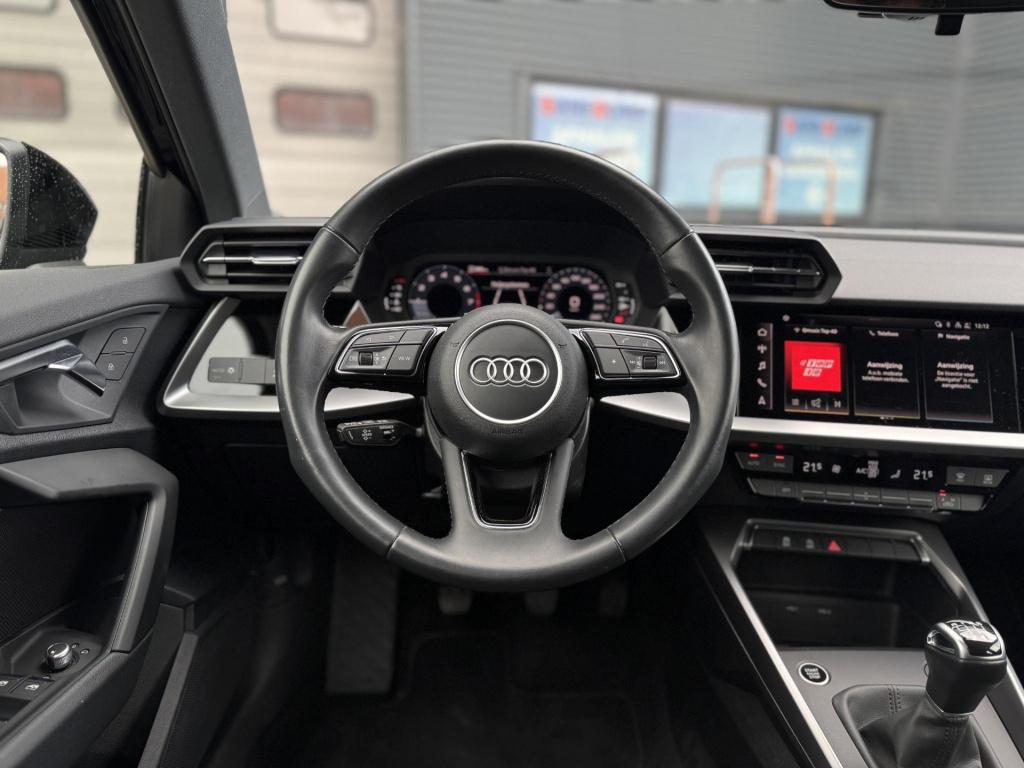 Audi A3 sportback 30 tfsi pro line nl-auto, trekhaak afneembaar!