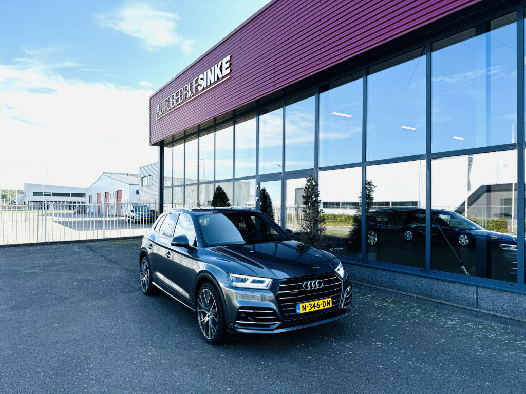 Audi Q5 55 tfsi e quattro competition s line leder panorama dak