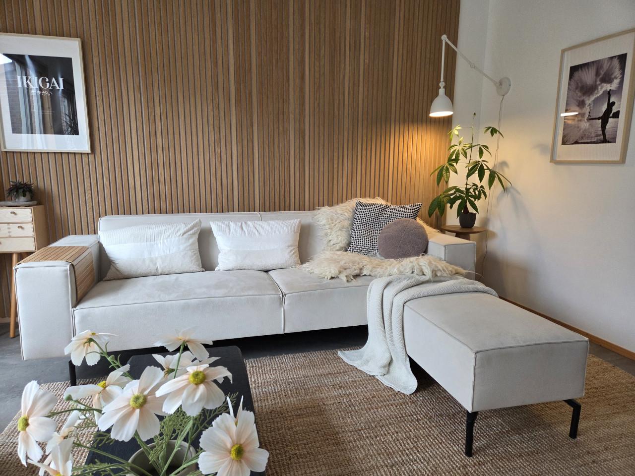ZITBANK met hocker van BySidde in Japandi-stijl