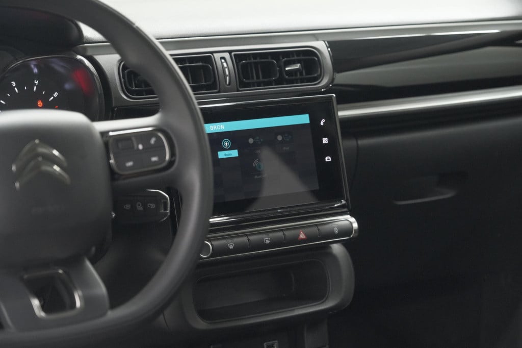 Citroen C3 puretech 82 plus | parkeersensoren | navigatie | apple carplay