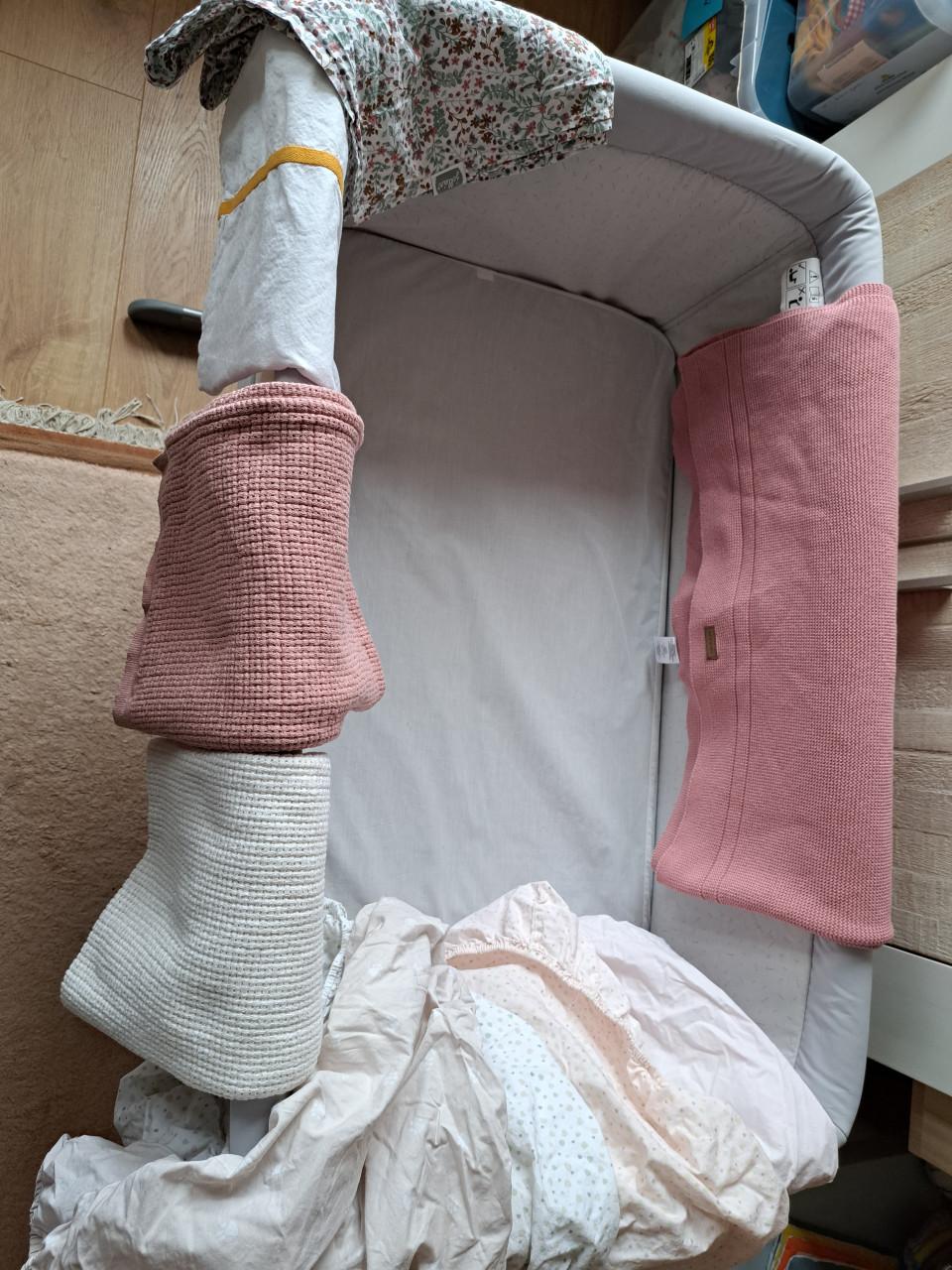 Chicco next to me co-sleeper