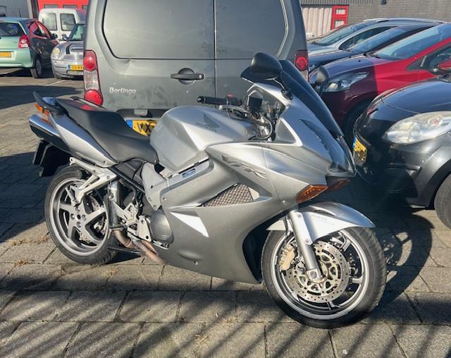 Honda VFR 800 V-tec