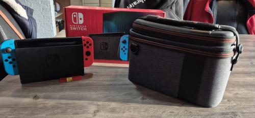 Nintendo Switch incl. 256GB MicroSD & luxe opbergtas