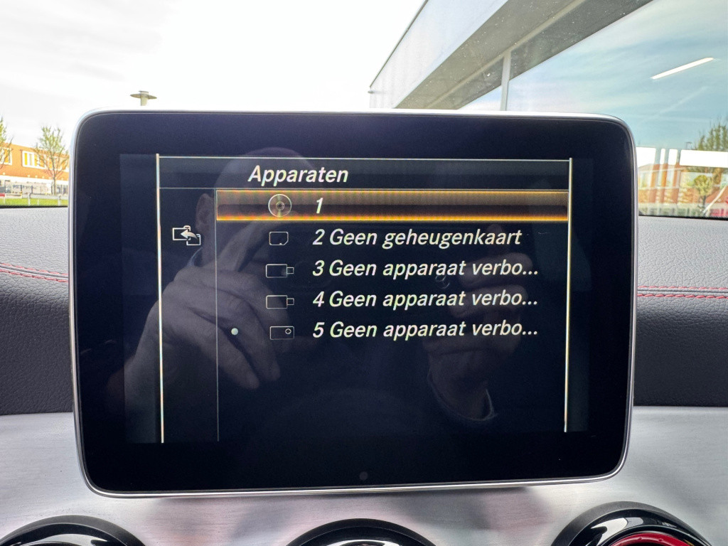 Mercedes-Benz Cla shooting brake amg 45 4matic night / automaat / panoramad