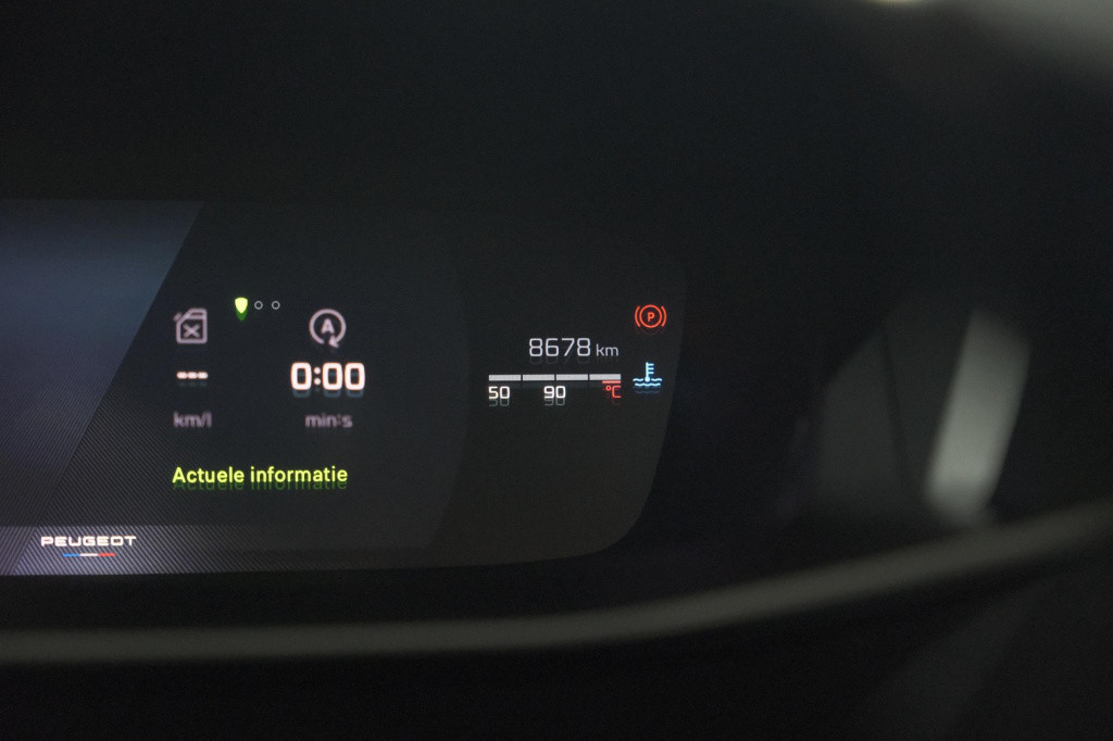 Peugeot 2008 puretech 130 eat8 gt | 360 camera | stoelmassage | adaptieve c