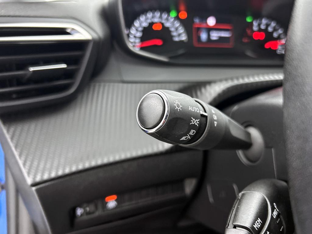 Peugeot 208 100 pk allure pack | rijklaar keyless | camera achter |