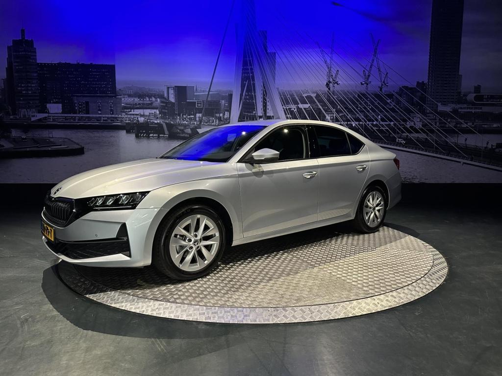 Skoda Octavia 1.5 tsi mhev business edition plus *navi*led*appconnect*camer