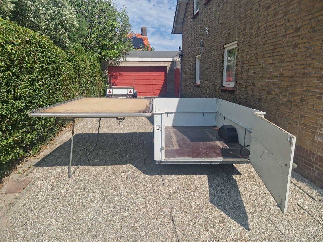Nette aanhanger / vouwwagen - 205 x 150 x 70 cm