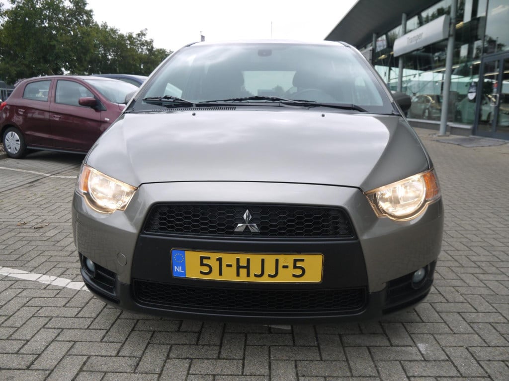 Mitsubishi Colt 1.3 intro edition|trekhaak|rijklaar