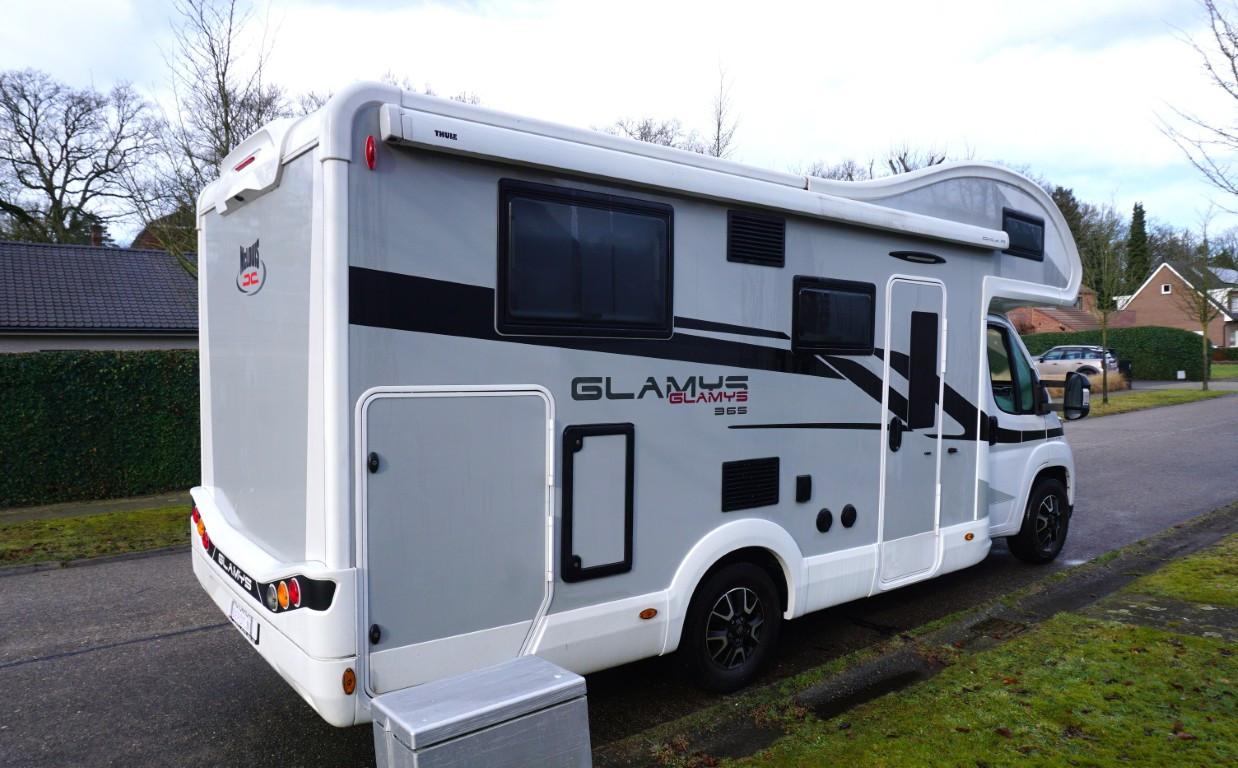Mc Louis Glamys 365 2025 met 20.000km familiecamper Euro 6