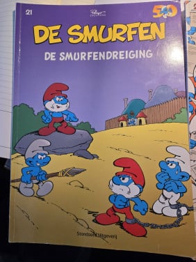 2 x stripalbum De Smurfen nr. 21 + 23 zeer nette staat