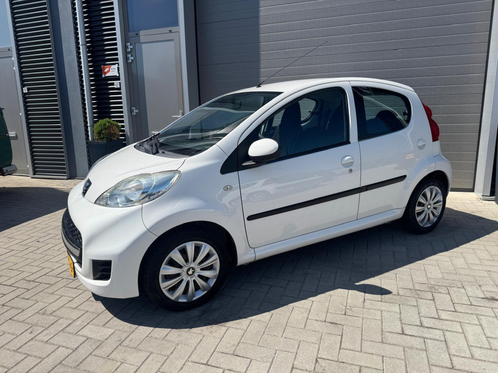 Peugeot 107 1.0-12v sublime/110.000 nap/apk/airco
