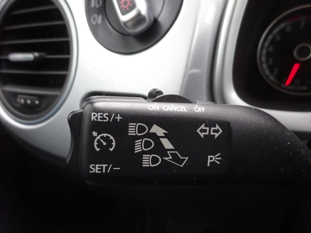 Volkswagen New Beetle 1.4 tsi sport climate control / cruise control / park