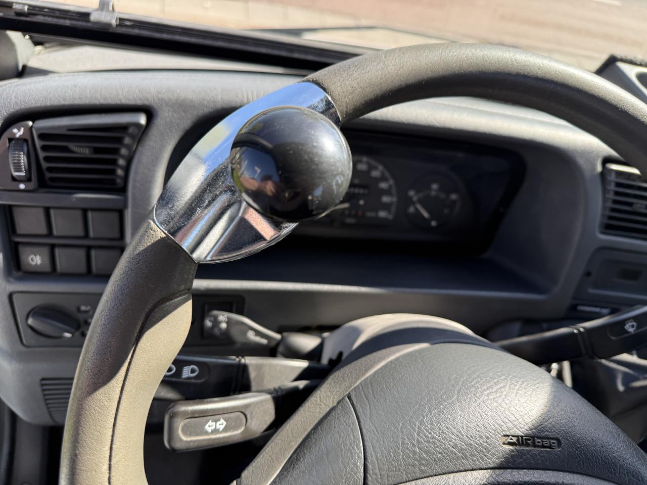 🚐 4-persoons buscamper – Compact, compleet en klaar voor gezinsavonturen