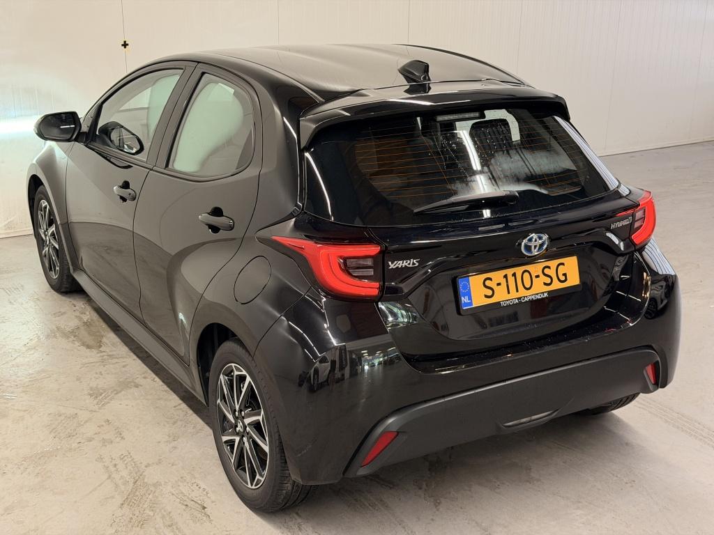Toyota Yaris 1.5 hybrid dynamic| camera| adap.cruise| keyless| carplay