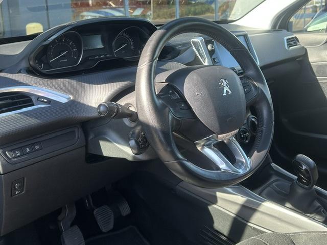 Peugeot 2008 1.2 puretech blue lion