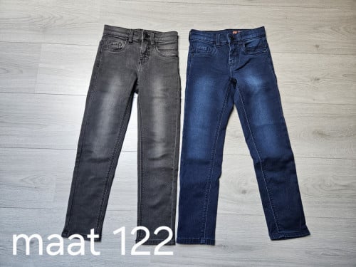 Jongens broeken maat 122