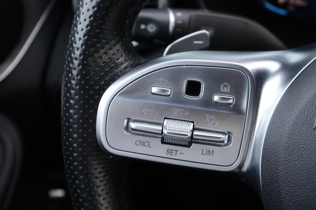 Mercedes-Benz C-Klasse 180 business solution amg i trekhaak i camera i stoe
