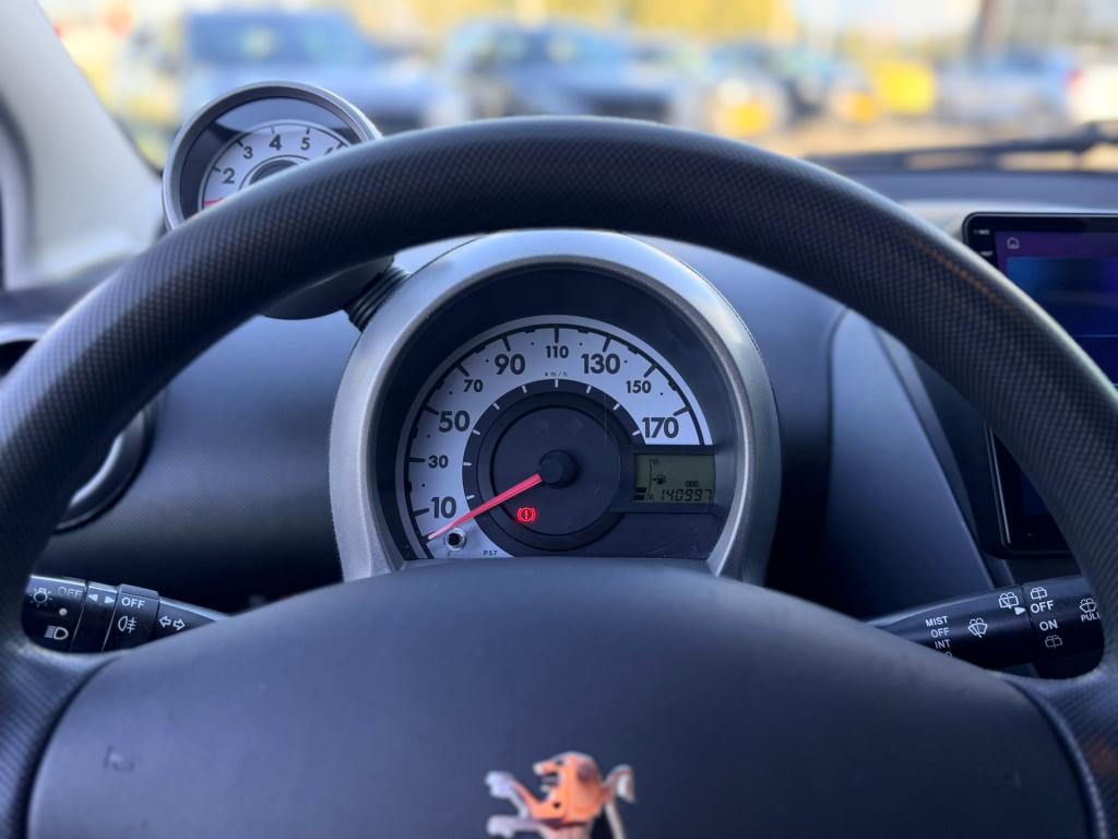 Peugeot 107 1.0-12v xs * airco * carplay * nap * 5 deurs