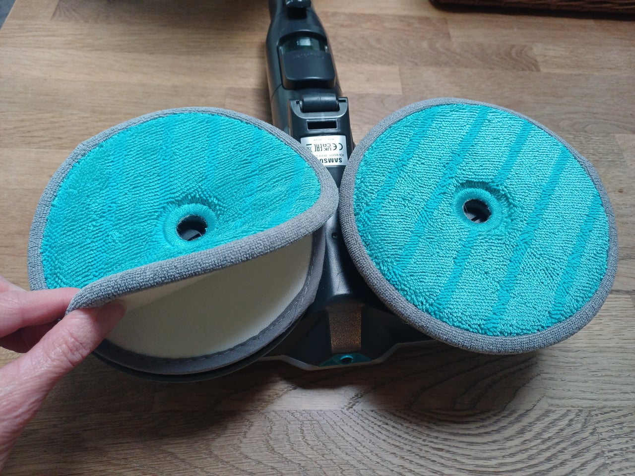 Als Nieuw: Samsung Spray Spinning Sweeper VCA-WBA95