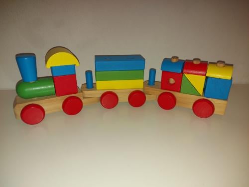 Leuke houten speeltrein (als nieuw)