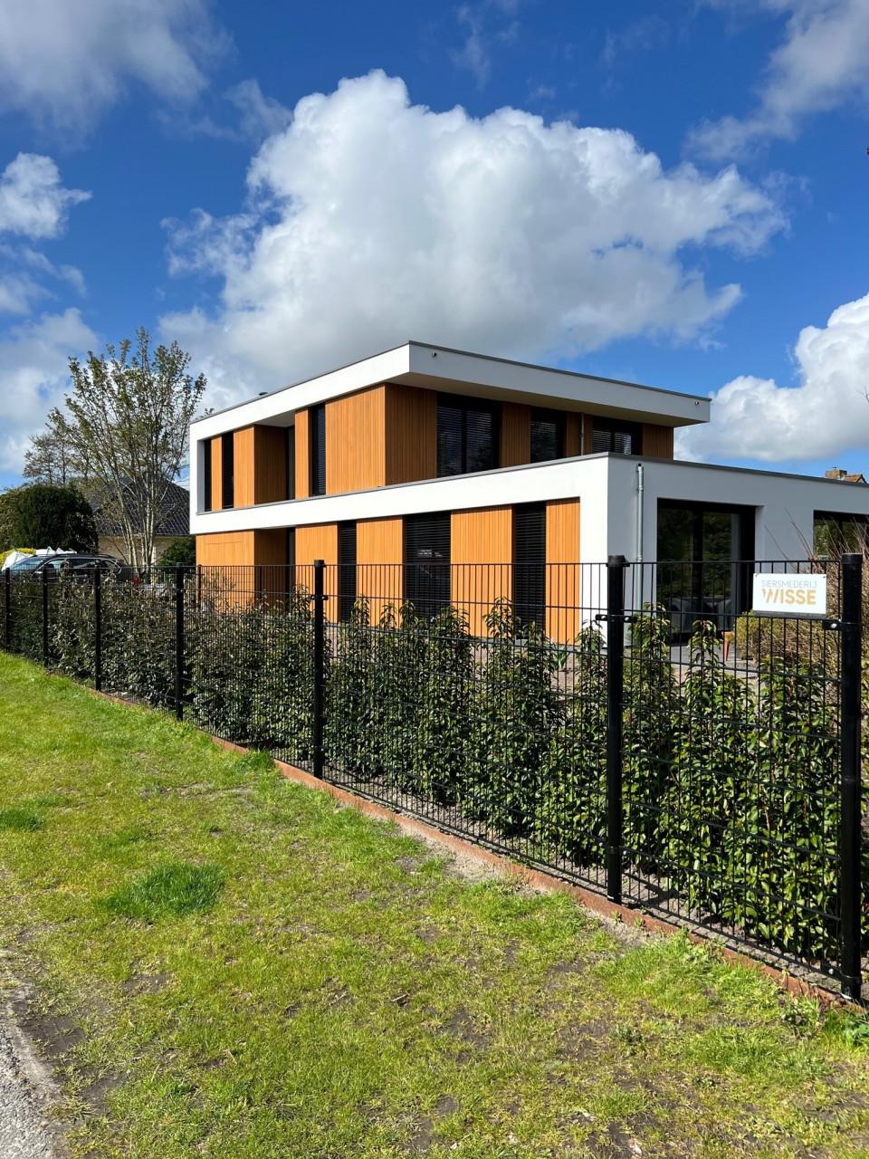 Netjes en voordelige poorten en hekwerken.