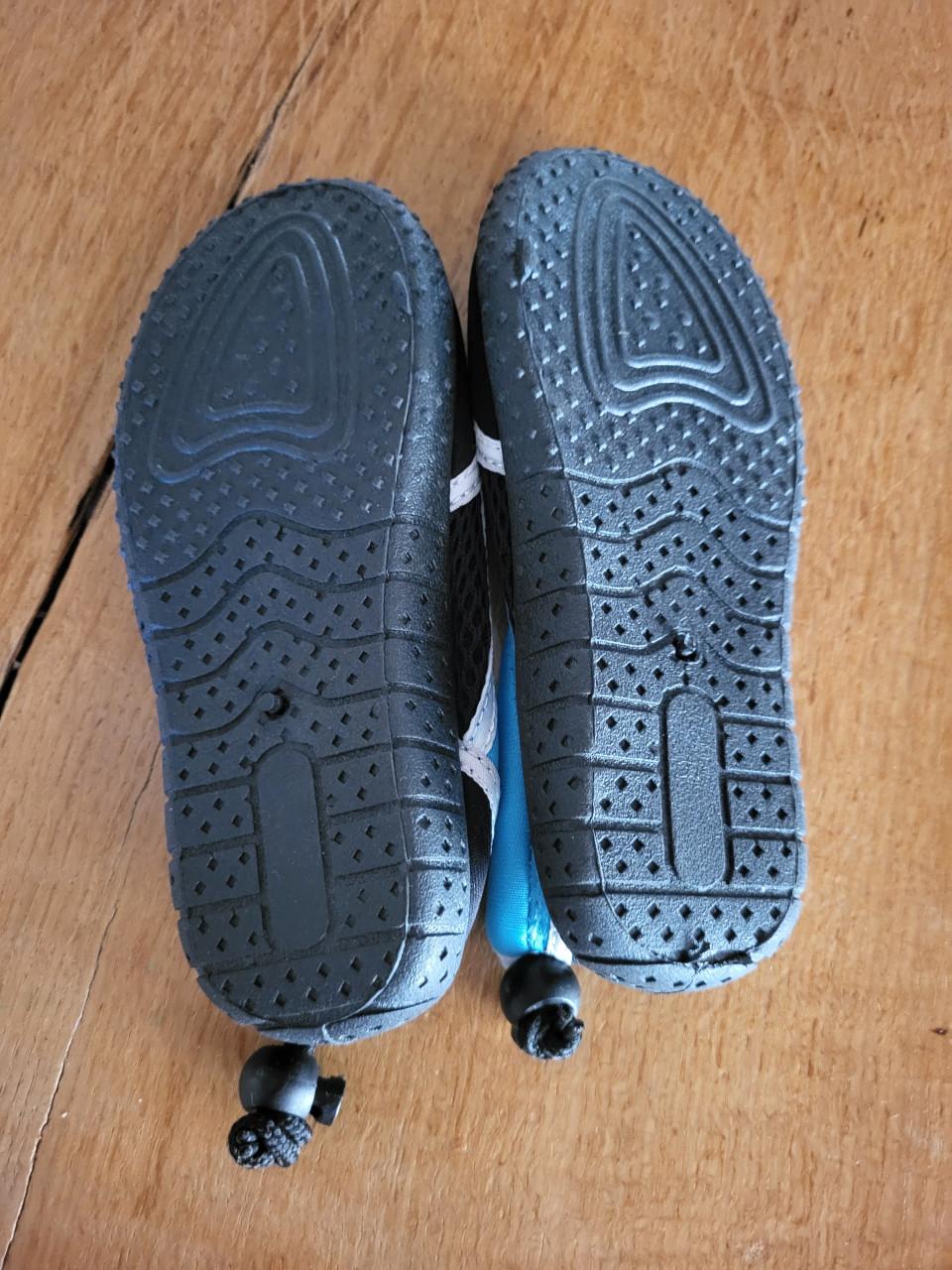 Waterschoenen maat 29/30