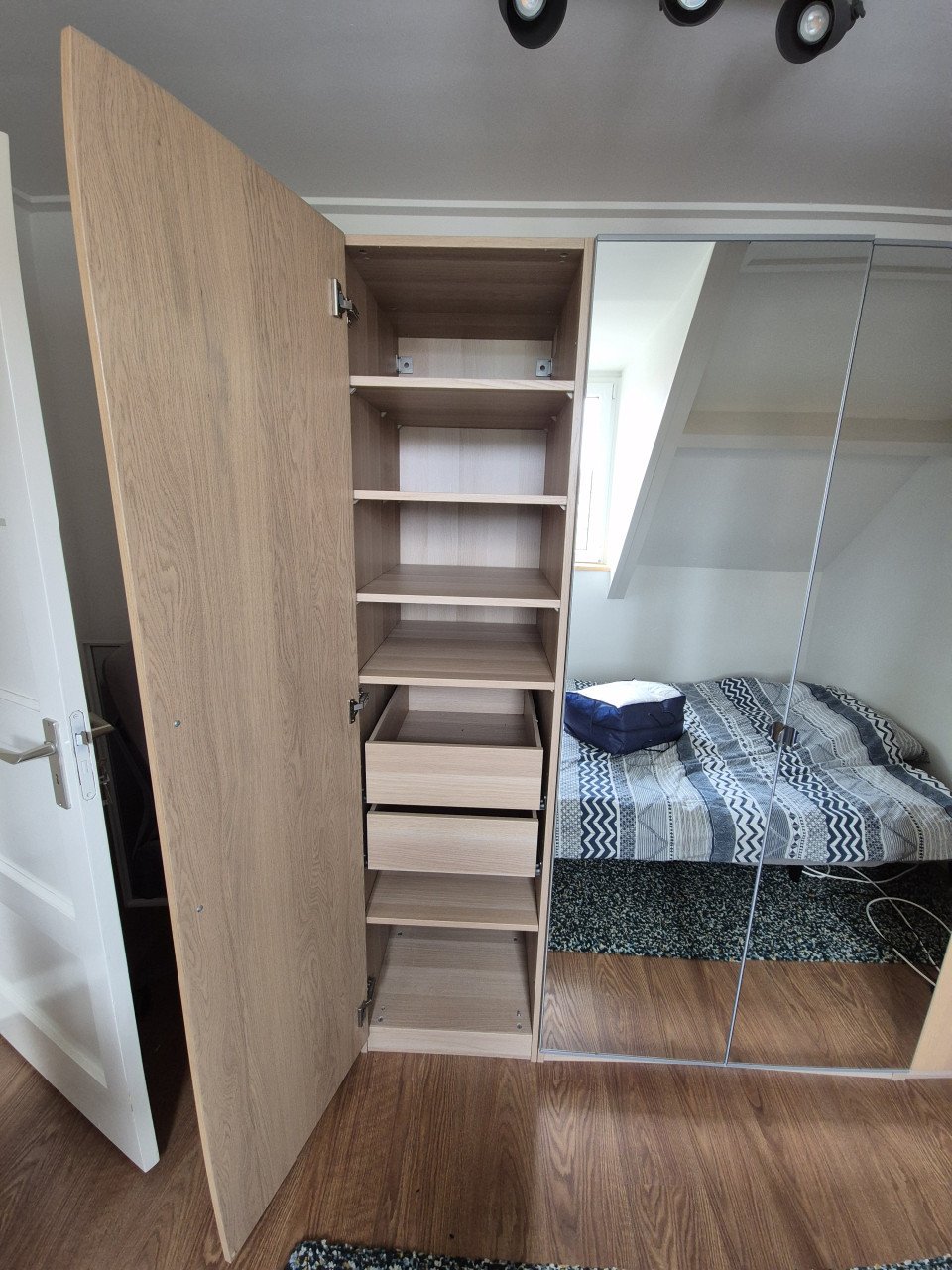 Ikea pax kast 199,5 b x 201 h x 60 d