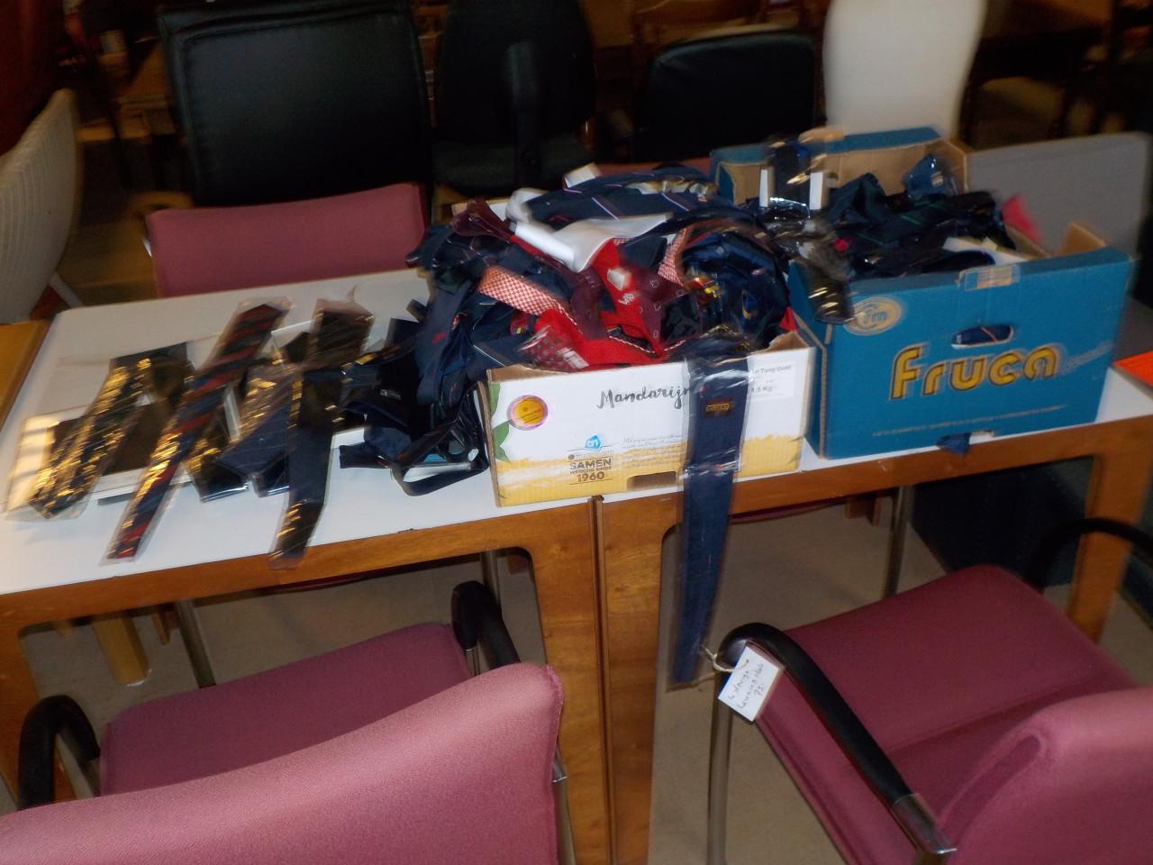 Grote partij nieuwe stropdassen van verzamelaar  5 voor 10 euro