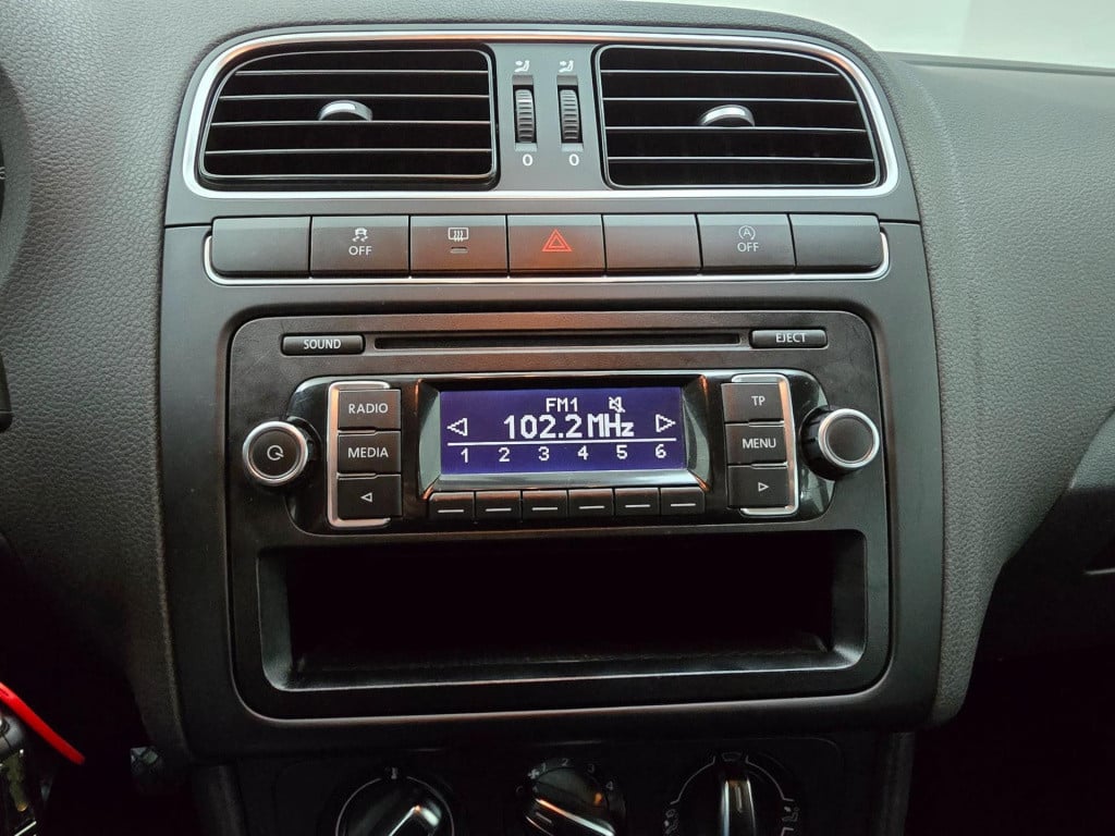 Volkswagen Polo occasion 1.2 tsi bluemotion edition met sportvelgen en 5 de