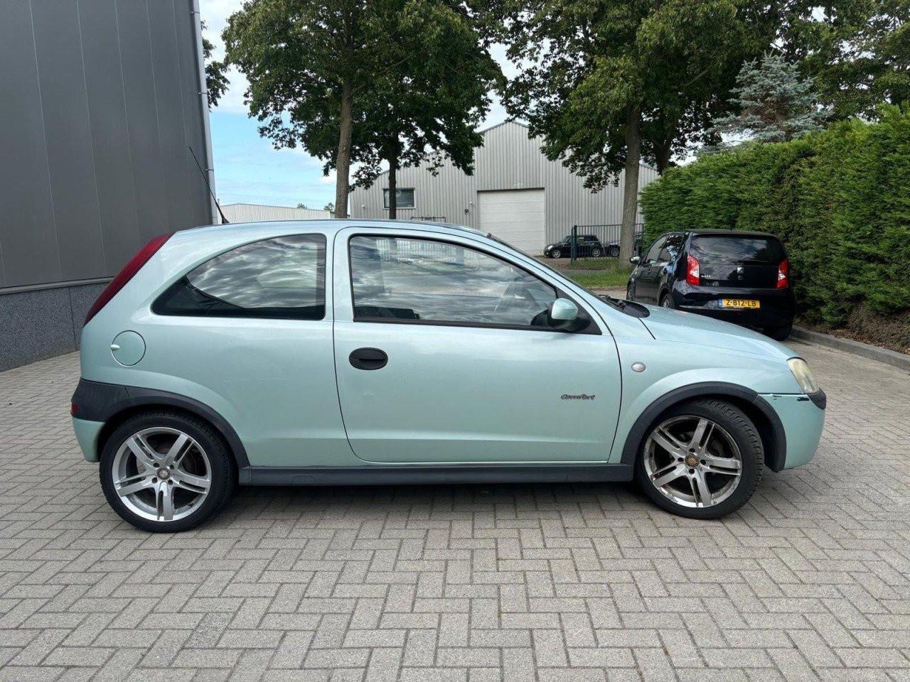 Opel Corsa 1.2-16V Comfort 135.910km Jaar Apk