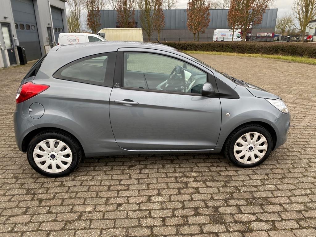 Ford KA 1.2 titanium x >1 eigenaar/ dealer oh/ distributieriem nieuw!<