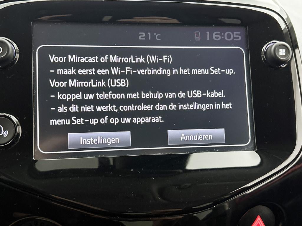 Peugeot 108 72pk allure top! | rijklaar | canvas dak | camera | climate con