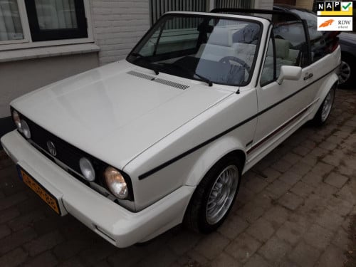 Volkswagen Golf 1.8
