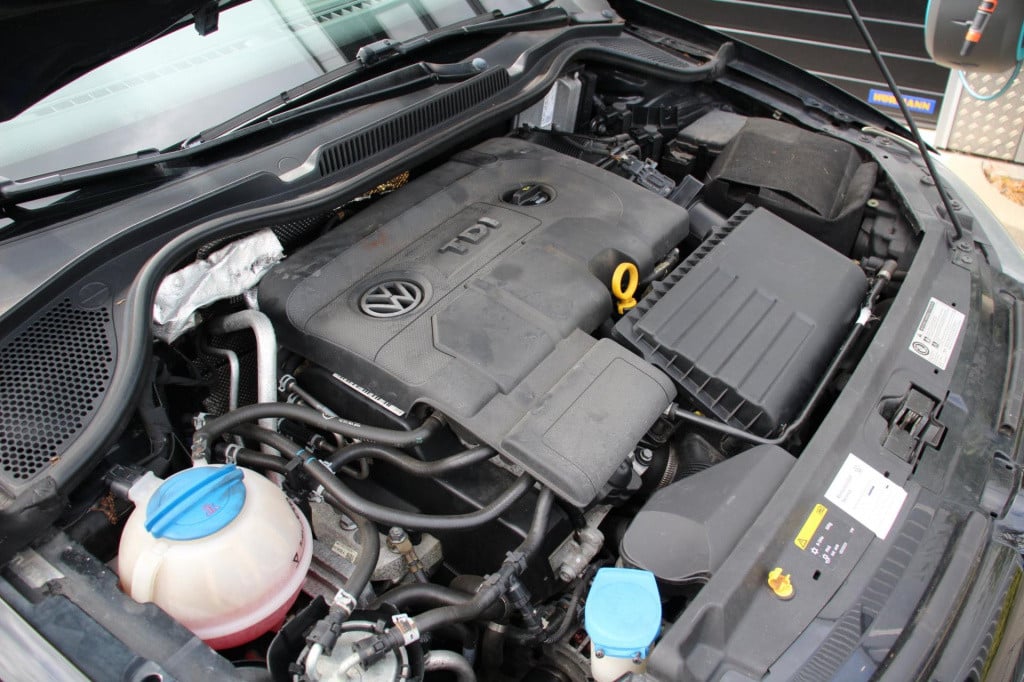 Volkswagen Polo 1.4 tdi bluemotion - cruise - navi - airco - org nl - euro 