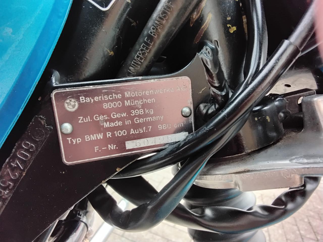 BMW  R 100/7 blauwe motorfiets