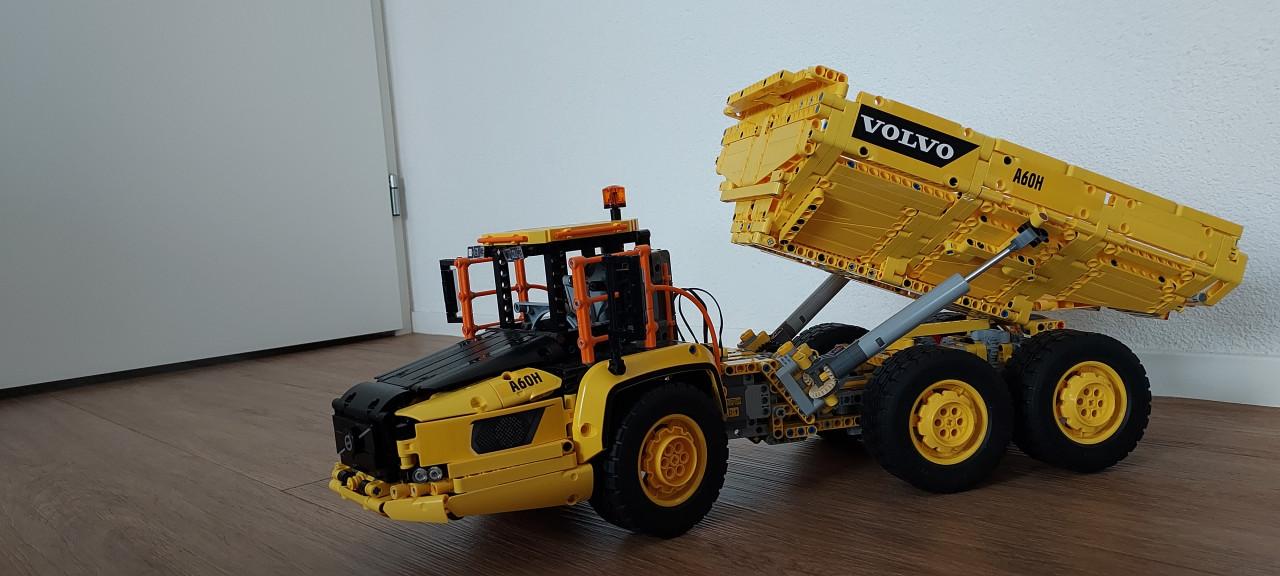 Te koop Lego Technic 42114 Volvo 6x6 Gelede Kipper