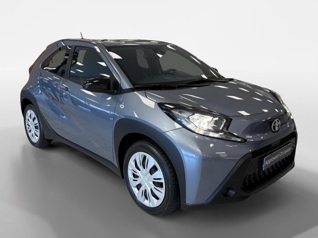 Toyota Aygo X 1.0 vvt-i mt play
