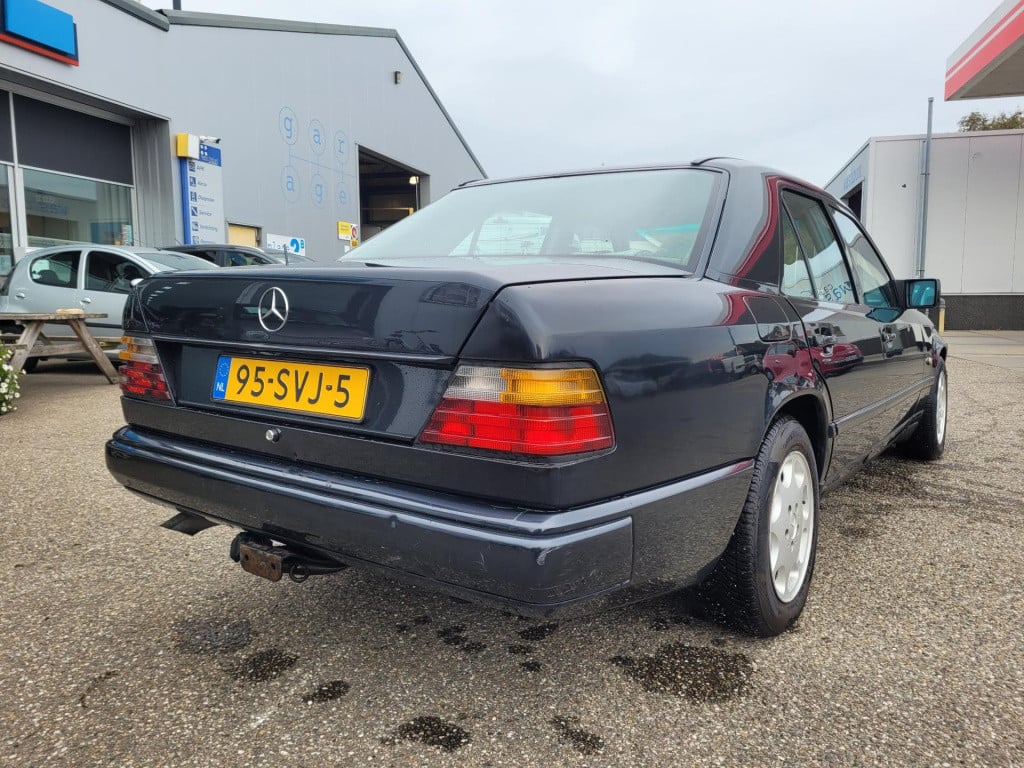 Mercedes-Benz 200 200-500 (w124) 300 d automaat