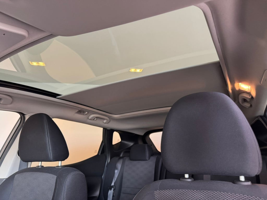 Nissan Qashqai 1.6 connect edition