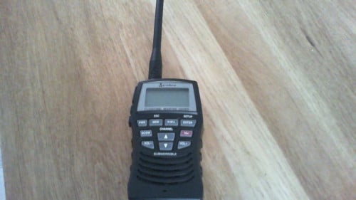 Hand marifoon met oplader 50 euro