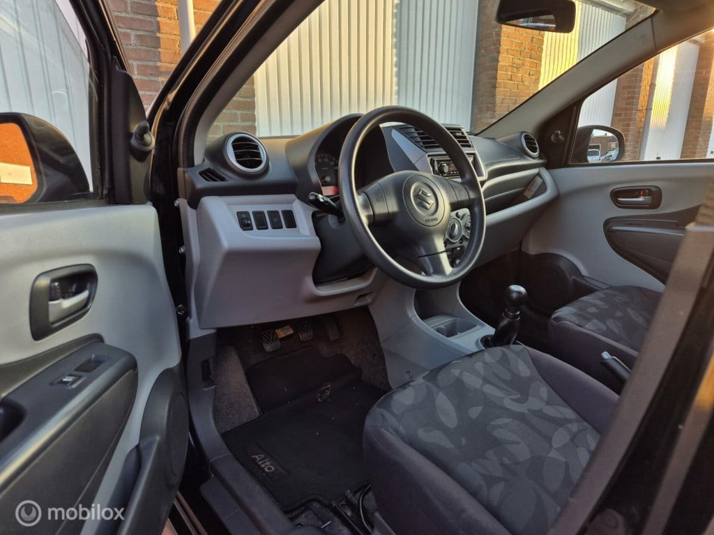 Suzuki Alto 1.0 / 5-deurs / airco