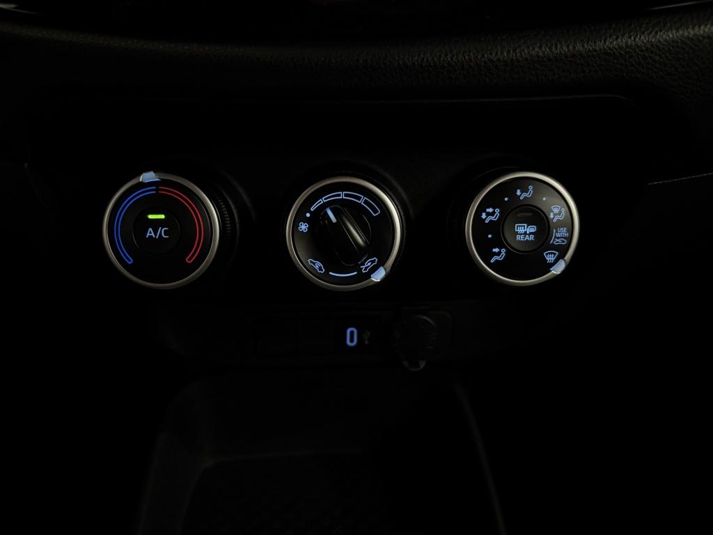 Toyota Aygo x 1.0 vvt-i mt play | camera | apple carplay |