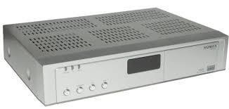 Twee stuks Humax digitale ontvangers type IR-Fox-C, zilverkleurig