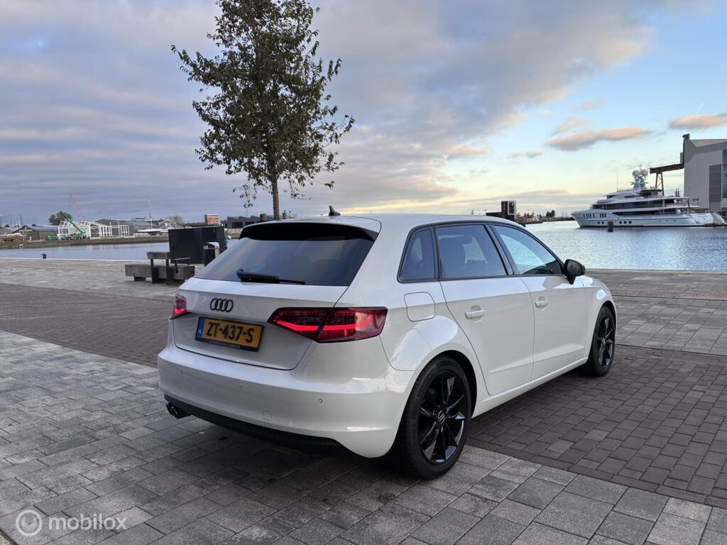 Audi A3 Sportback 1.4 TFSI CoD Pro Line km161.827 Nap 5deurs BJ2013