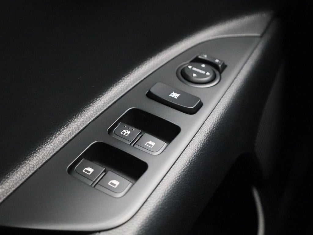 Kia Stonic 1.2 urban edition | lmv | parkeer sensoren | bluetooth | apple c