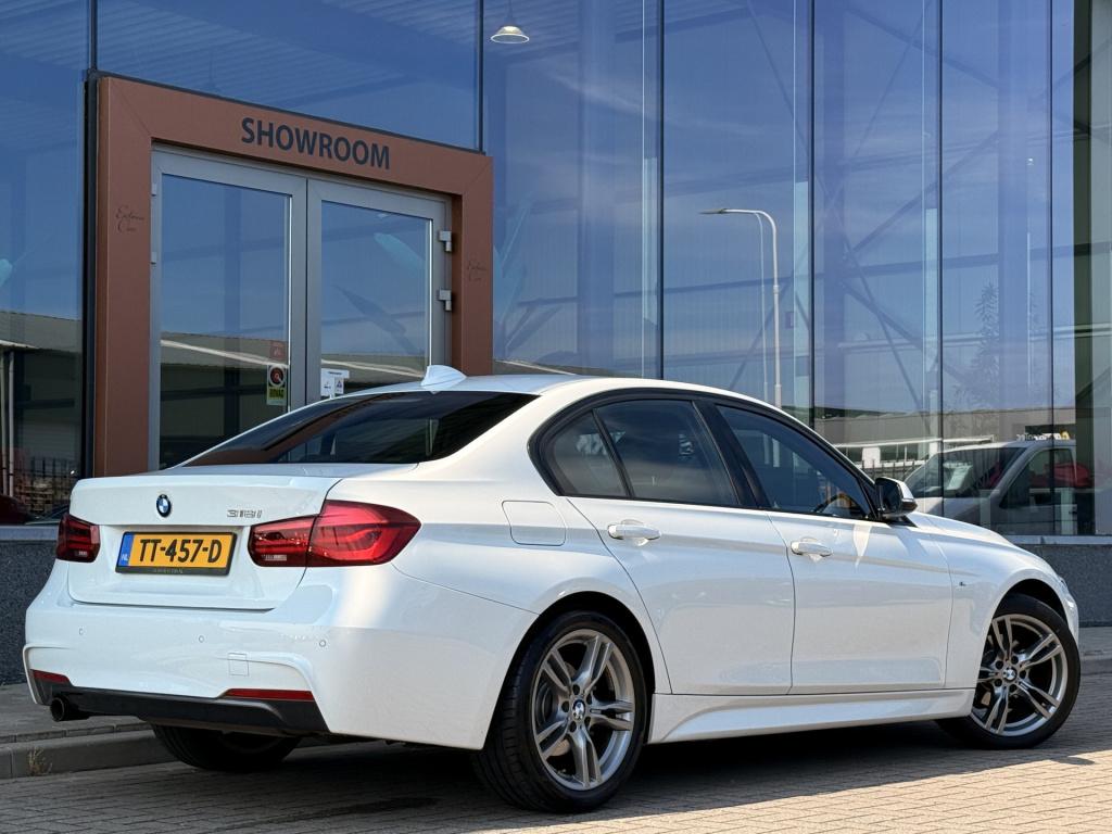 BMW 3-serie 318i m sport edition | cruise | leder | stoelverwarming | led |
